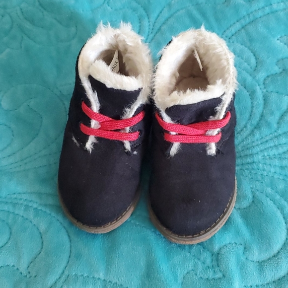 Faux fur boots - Picture 3 of 8